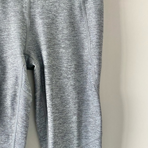 Outdoor Voices 7/8 Dipped Legging Size XS - Picture 3 of 10